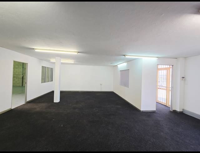 378M² WAREHOUSE TO LET IN KYA SANDS